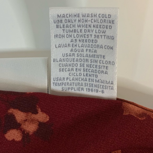 Worthington Petites skirt 12P floral in deep red/rust color with orange flowers. - Picture 5 of 7